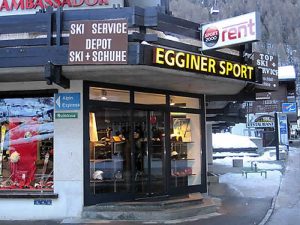 Sportgeschäft Egginer Sport im Zentrum von Saas Fee